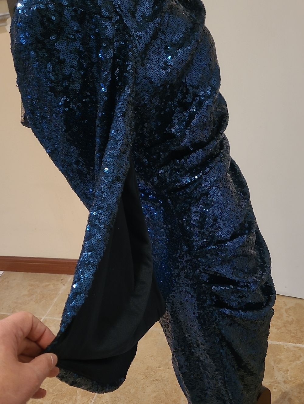 Betsy & Adam Dark Navy Sequin Long-Sleeve Cocktail Dress - Picture 5 of 5